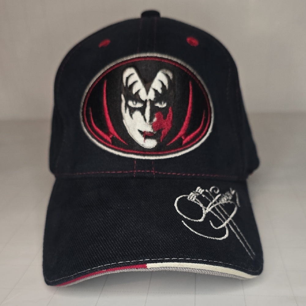 Kiss Black and Red Bio-Domes Cap